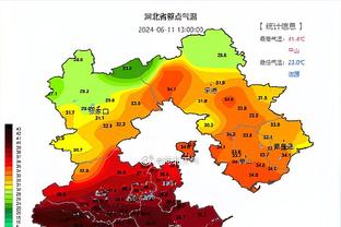 有望复出？⏳福法纳晒出赛场照，季前赛时曾不幸十字韧带撕裂